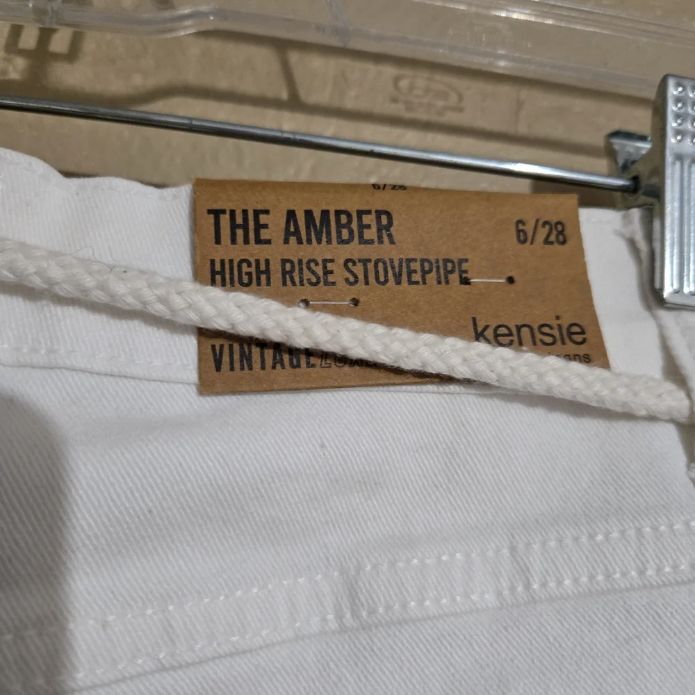 Kensie Crisp White Women's Jeans - Picture 9 of 9
